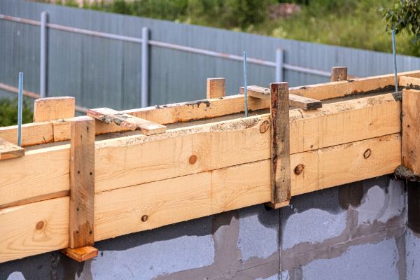 Poured Wall Construction in Middletown