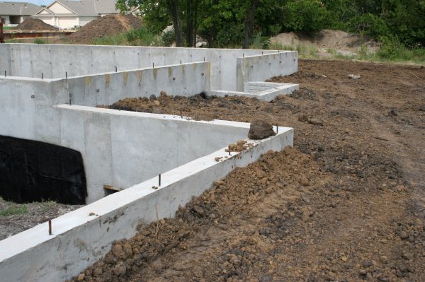 Foundation Wall Construction in Middletown
